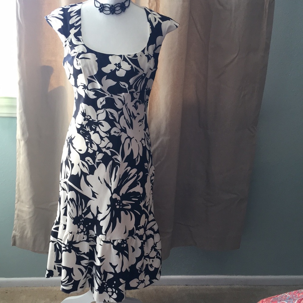 Ann Taylor silk cap sleeve dress